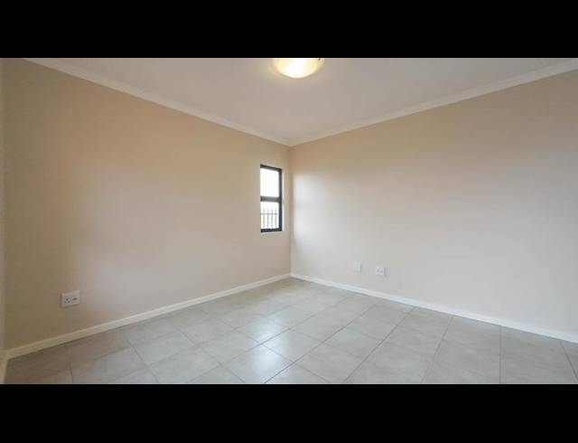 3 BEDROOM TOWNHOUSE FOR SALE IN BISHOPSTOWE